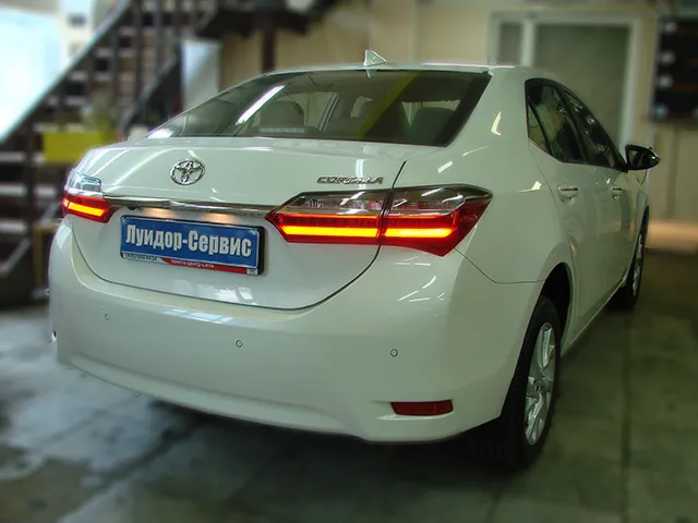 Установка автосигнализации с безключевым запуском на Toyota Corolla