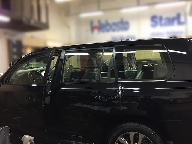 Оклейка кузова Toyota LC200