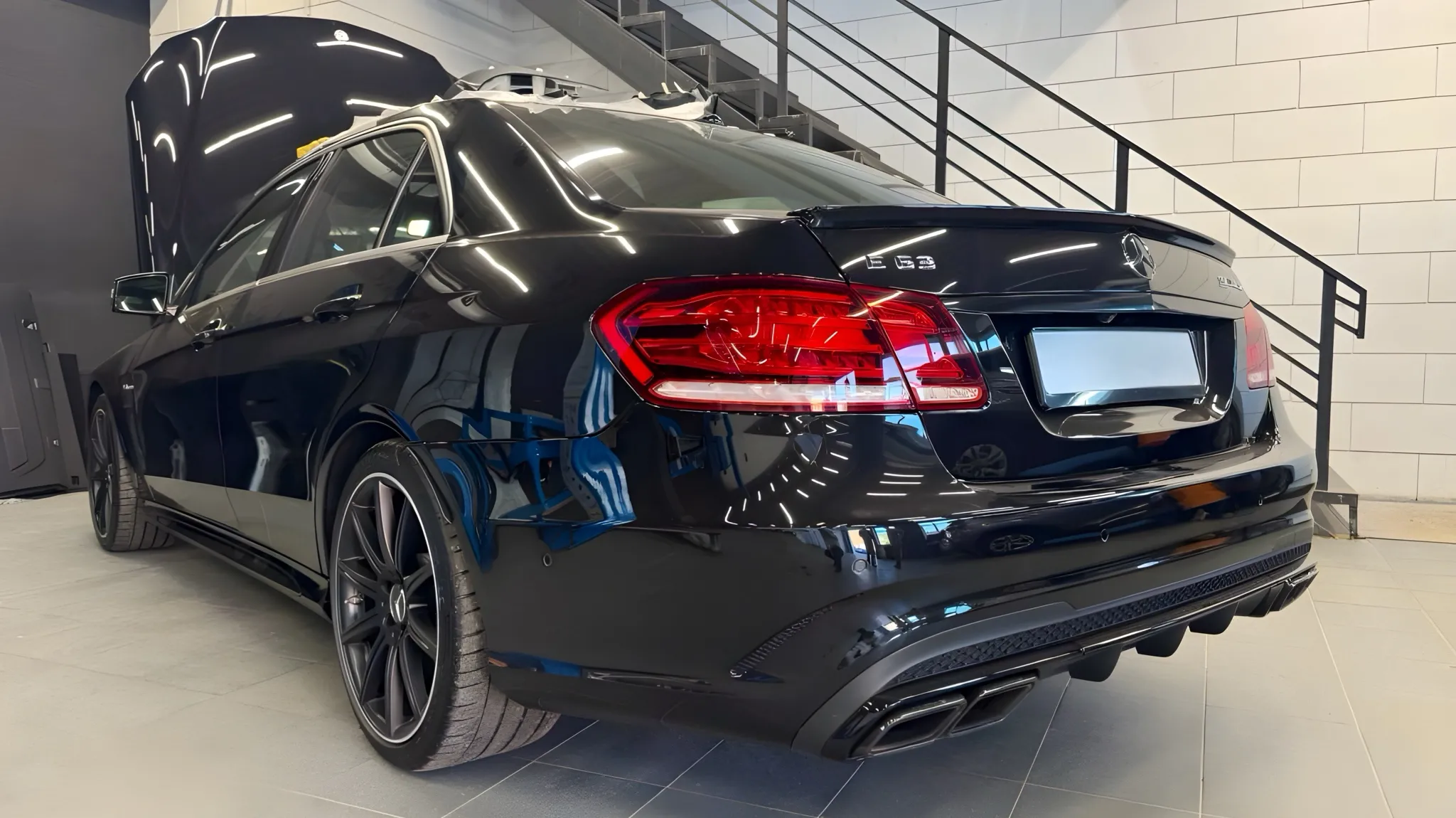 Полная шумоизоляция Mercedes-Benz E63 AMG 2016 - фото и описание выполненых работ