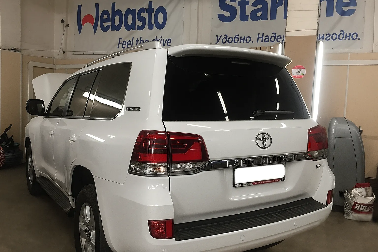 Установка Webasto Airtop на Toyota LC200 - фото и описание выполненых работ