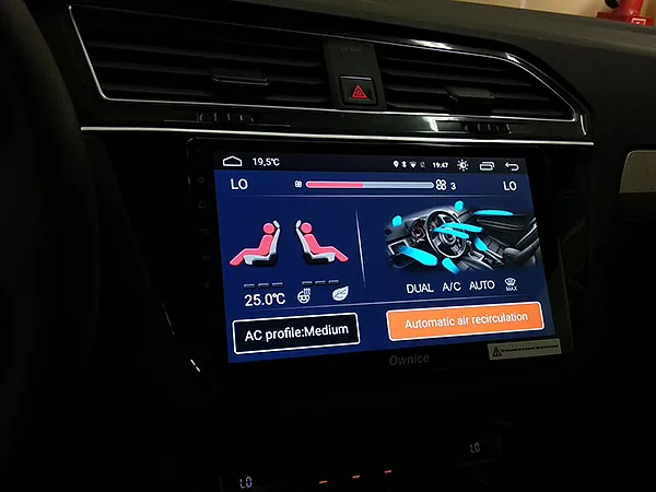 Установка головного устройства + камера з.в. VW Tiguan