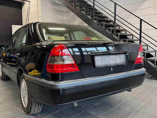 Полная шумоизоляция Mercedes-Benz W202