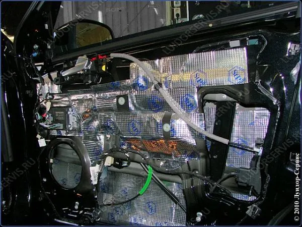 Шумоизоляция Ford Mondeo — фото 3