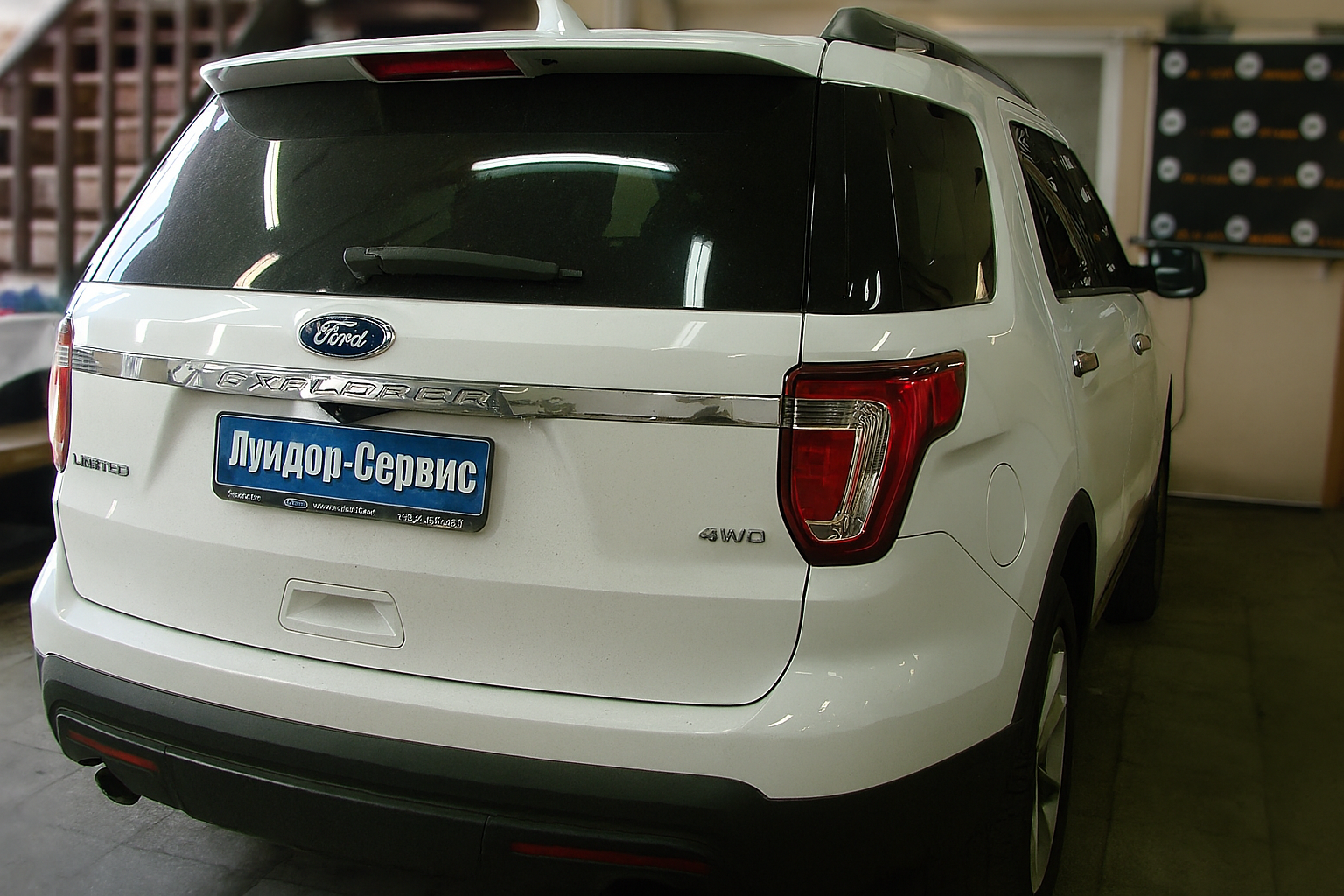 Установка автосигнализации на Ford Explorer Pandora 3910 Pro - фото и описание выполненых работ