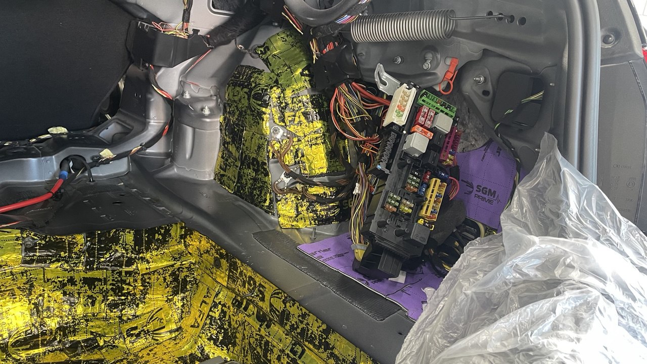 Полная шумоизоляция Volkswagen Tayron 