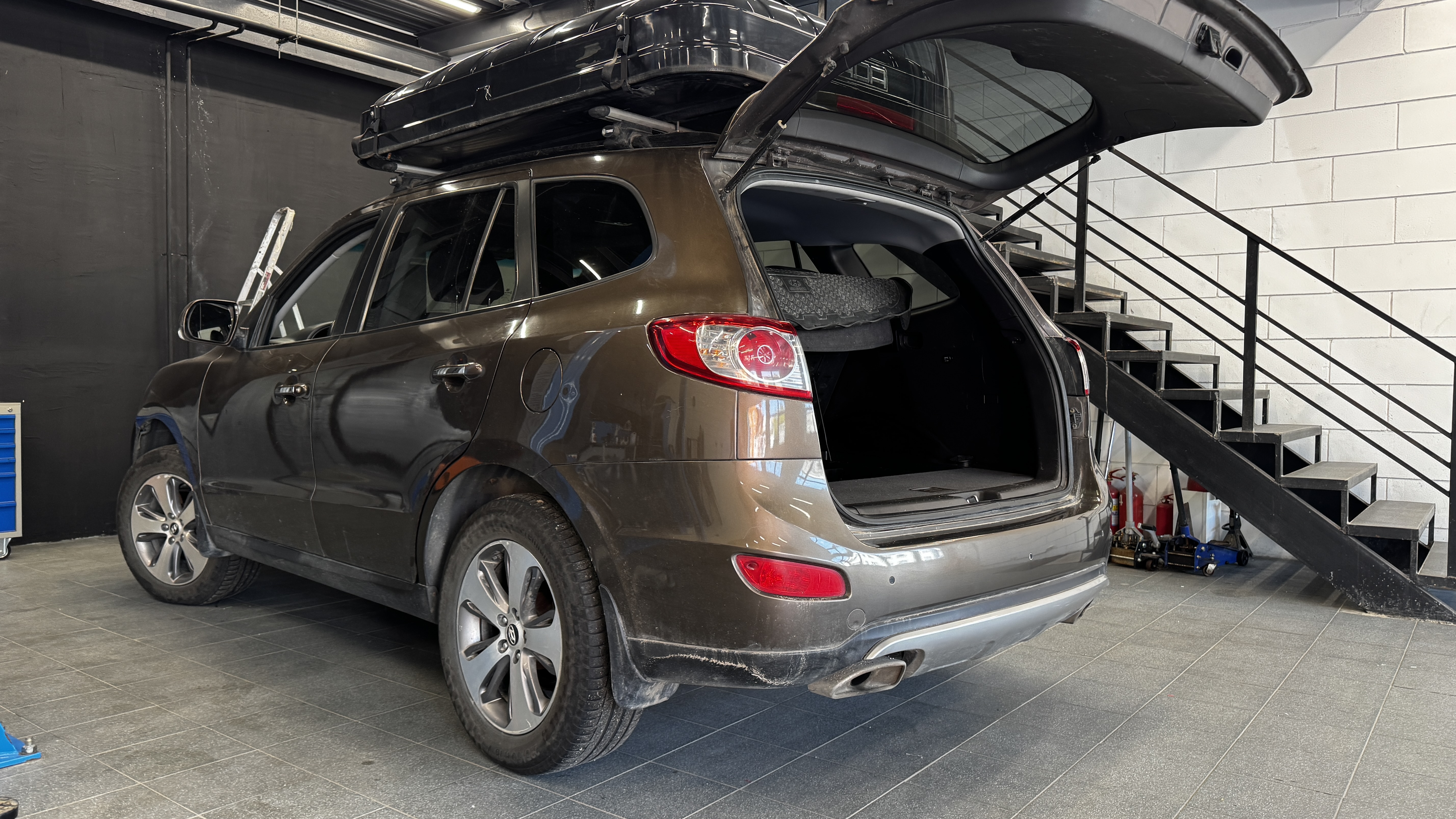 Установка автономного отопителя и инвертора 220V на Hyundai Santa Fe - фото и описание выполненых работ