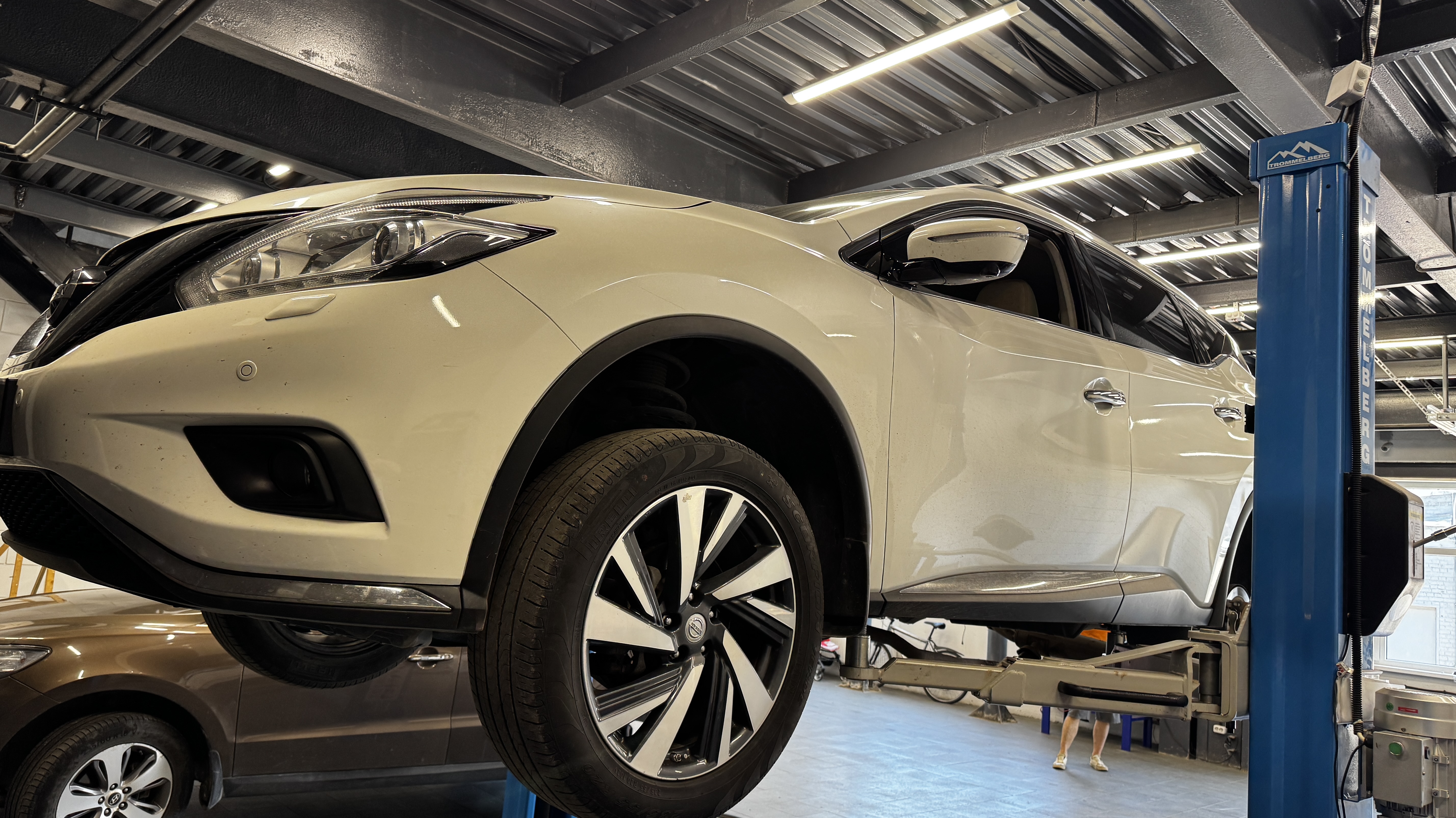 Nissan Murano z52 Фаркоп NS 33 AVTOS + установка с электрикой - фото и описание выполненых работ