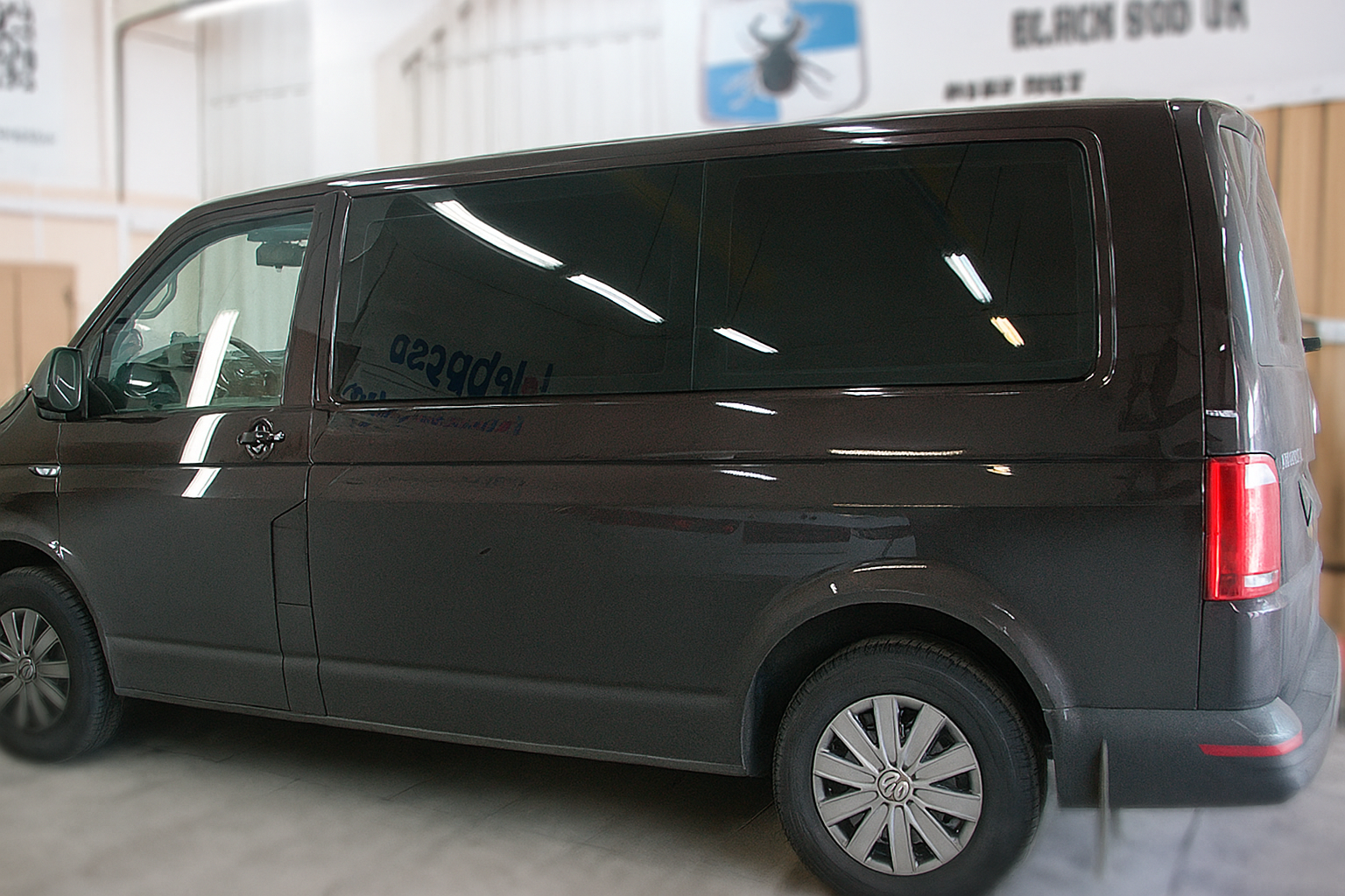 Установка автосигнализации Pandora 3910 Pro на VW Multivan - фото и описание выполненых работ