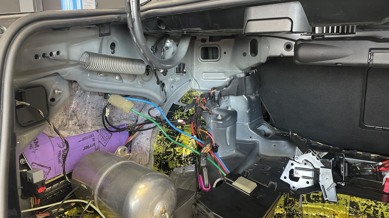 Полная шумоизоляция Volkswagen Tayron 