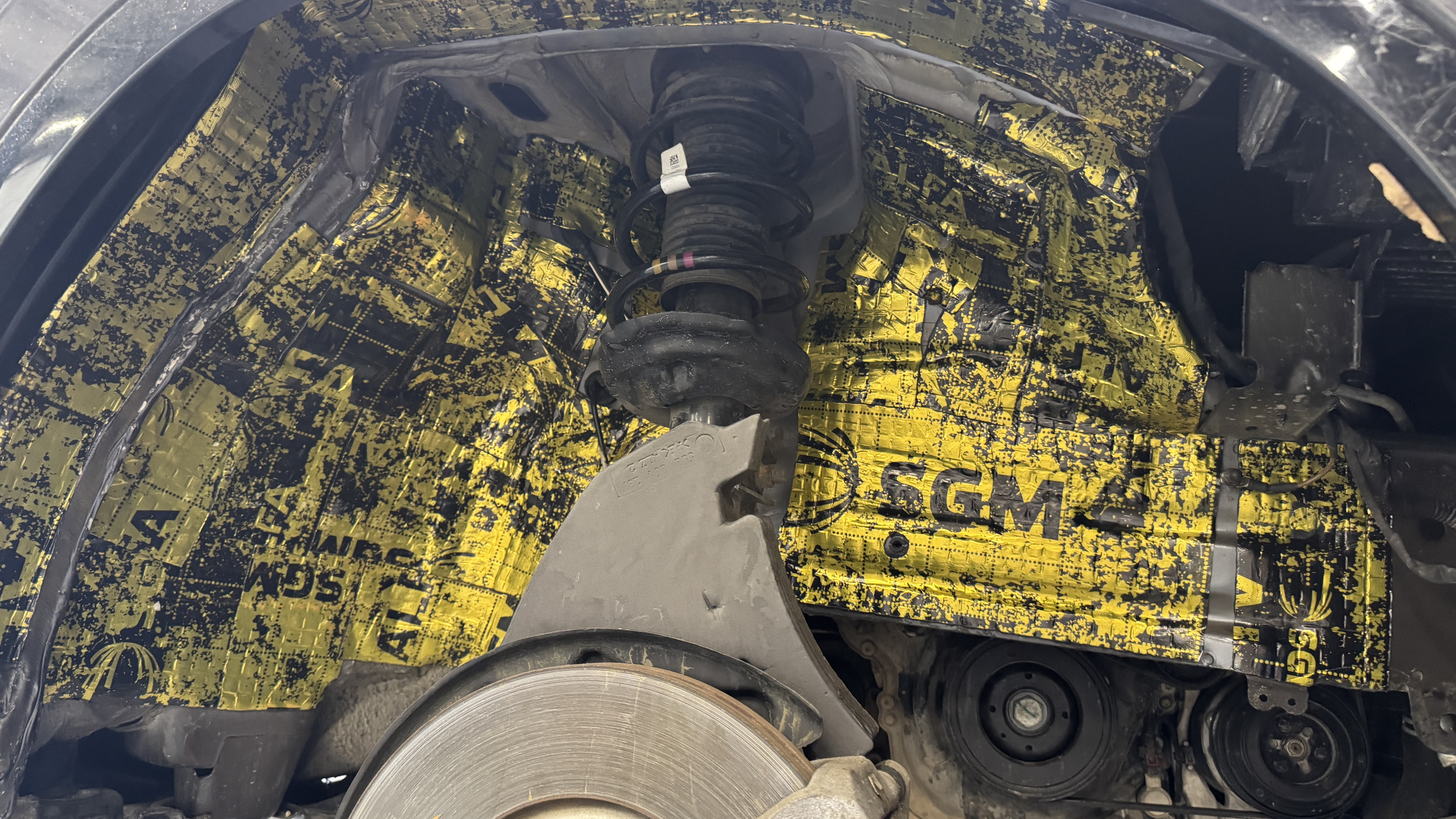 Полная шумоизоляция Volkswagen Tayron 