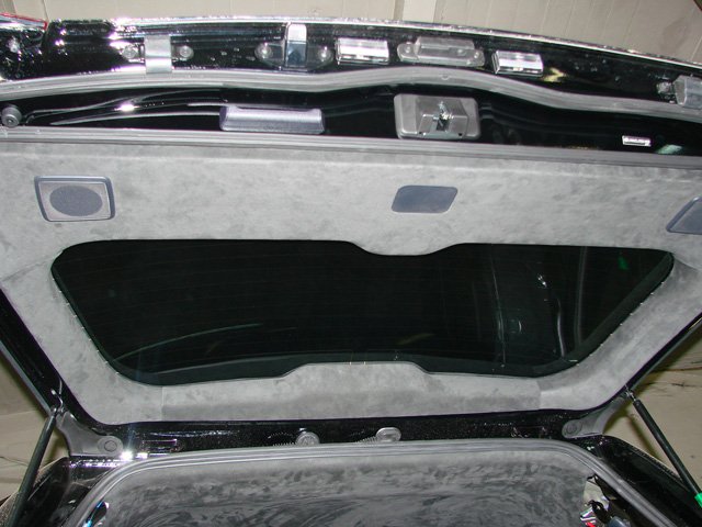 Перетяжка потолка в алькантару на Toyota LC200