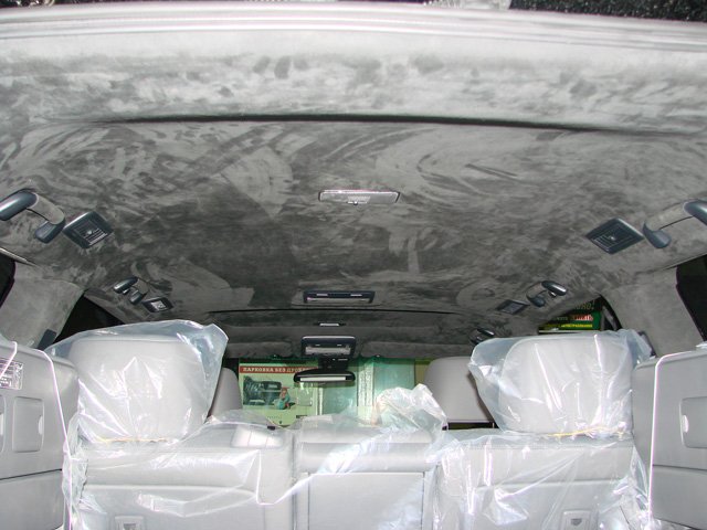 Перетяжка потолка в алькантару на Toyota LC200