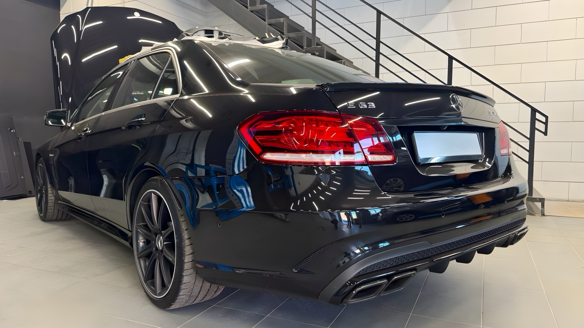 Полная шумоизоляция Mercedes-Benz E63 AMG 2016 - фото и описание выполненых работ