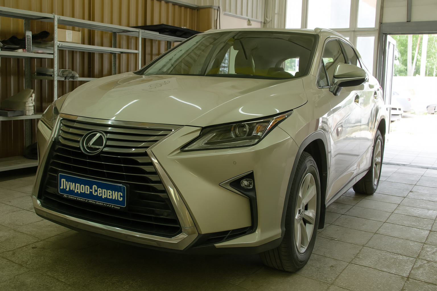 Установка Техноблока на Lexus RX200 - фото и описание выполненых работ