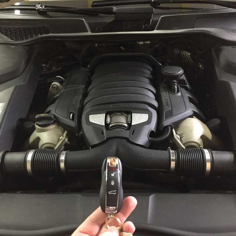 Установка на Porsche Cayenne 2 поколения, Pandora DXL 4910 с реализацией автозапуска. Установка на Porsche Cayenne 2 поколения, Pandora DXL 4910 с реализацией автозапуска.