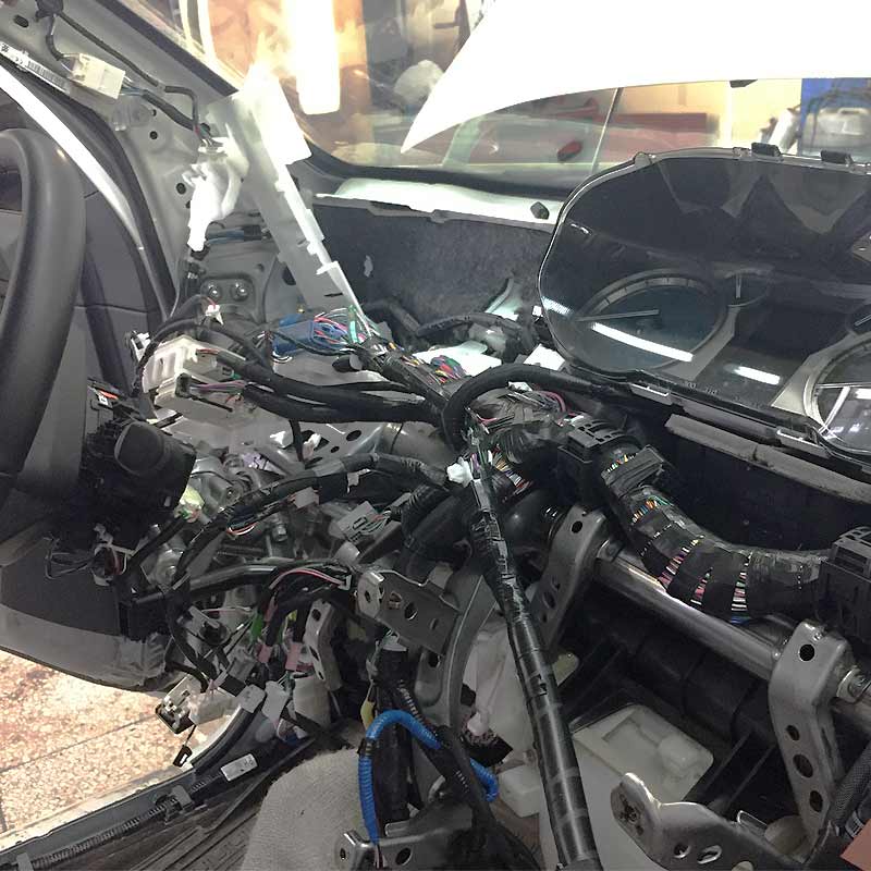 установка противоугонного комплекса на Toyota Prado 150 установка противоугонного комплекса на Toyota Prado 150