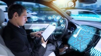 Какие цифровые возможности автовладельцы могут использовать в 2022 году?